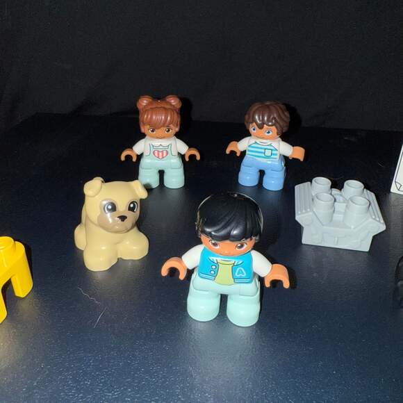 LEGO Duplo People & Pets Lot - Figures, Animals, Accessories - Picture 4 of 6